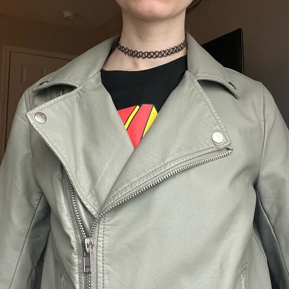 🥦 Green Pleather Jacket - Picture 7 of 8